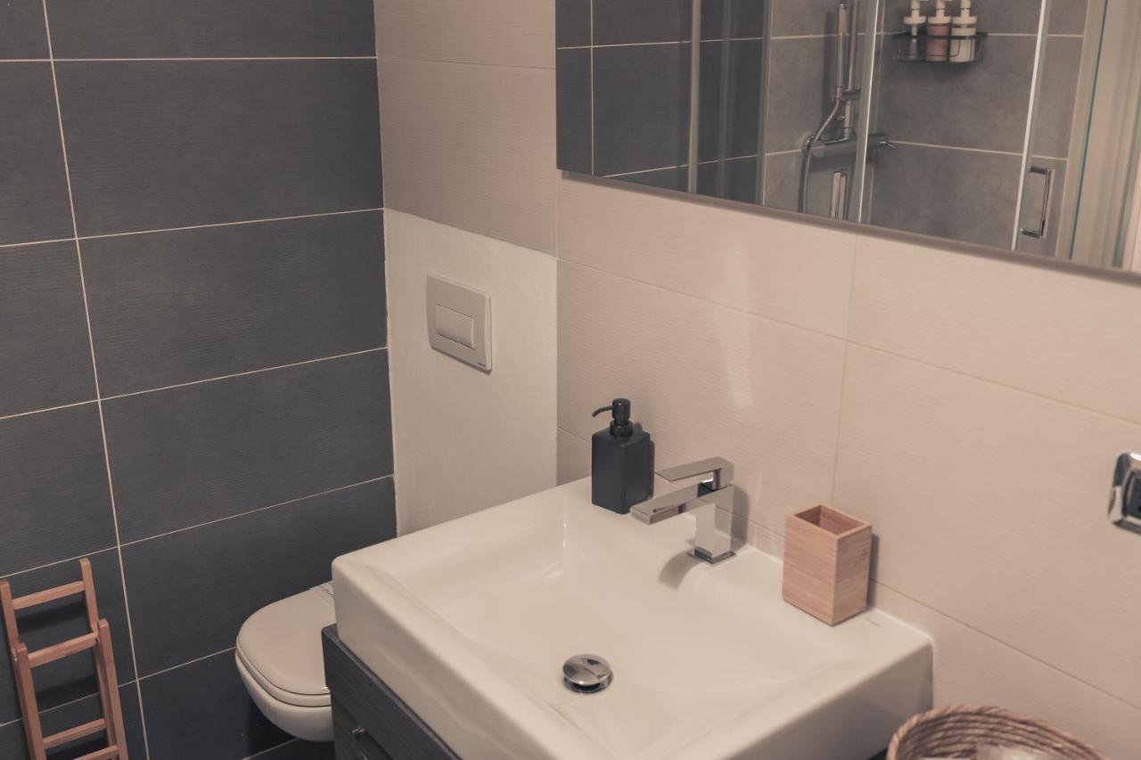 Kindness House Apartment Bergamo Bagian luar foto